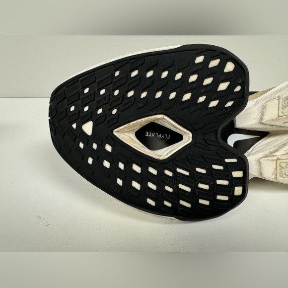 Nike AlphaFly V2: Size 12M (US) - Picture 7 of 9